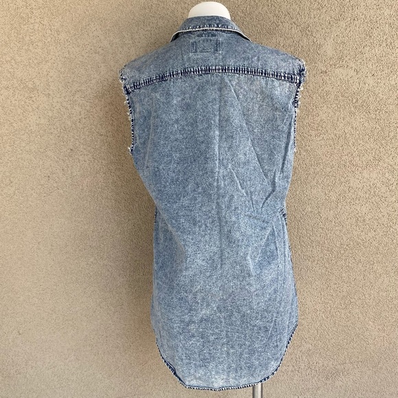 Boyfriend Fit Sleeveless Acid Wash Denim Vest - Picture 3 of 5
